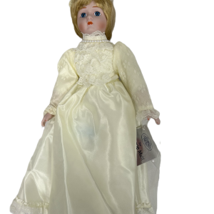 Vintage Bride "Deborah"